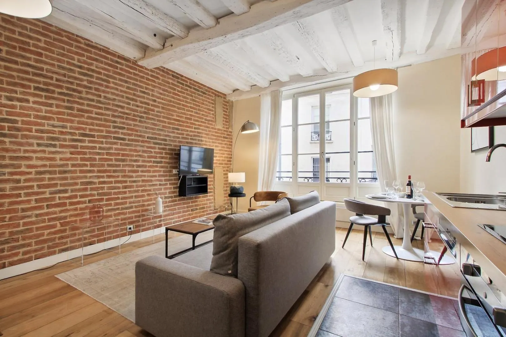 256 Suite Rosiers - Superb Apartment In Paris.