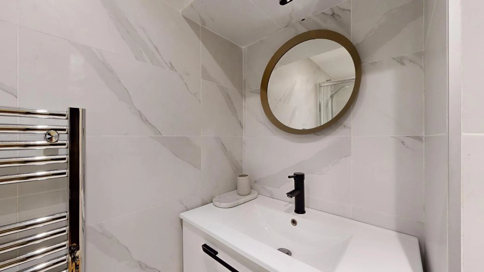256 Suite Rosiers - Superb Apartment In Paris. 0*, Paris